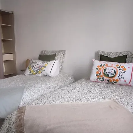 Holiday home Beautiful Between Uzes & Avignon Saint-Marcel-de-Careiret