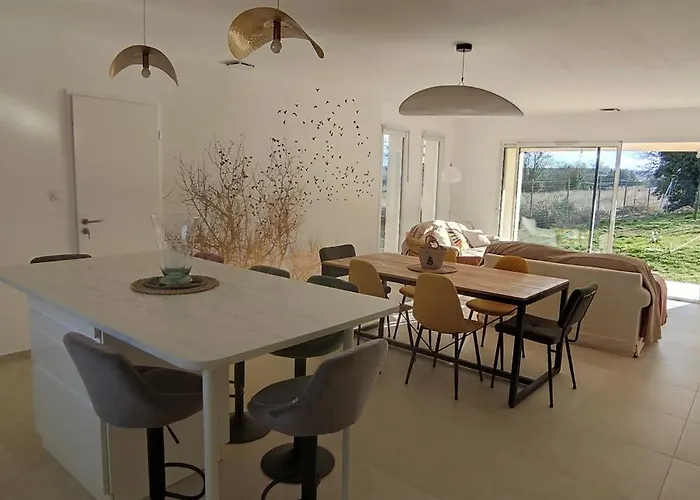 Beautiful Between Uzès&avignon Saint-Marcel-de-Carreiret