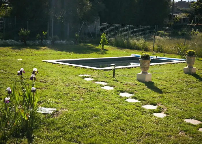 Beautiful Between Uzès&avignon Hébergement de vacances Saint-Marcel-de-Carreiret